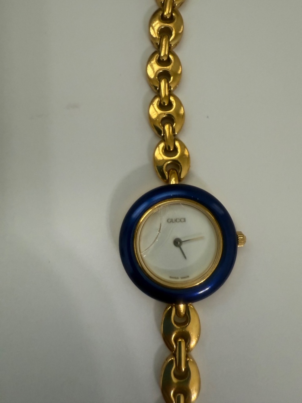 Gucci Bezel Watch - Picture 4 of 5